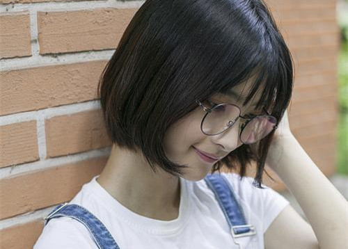 怎么追初中时候暗恋的女同学? 怎么追初中时候暗恋的女同学?第2张